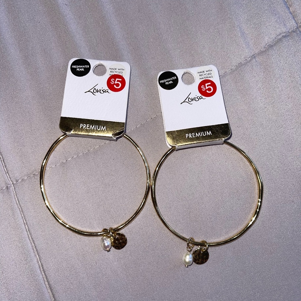 NWT Lovisa bracelet bangles with pearl